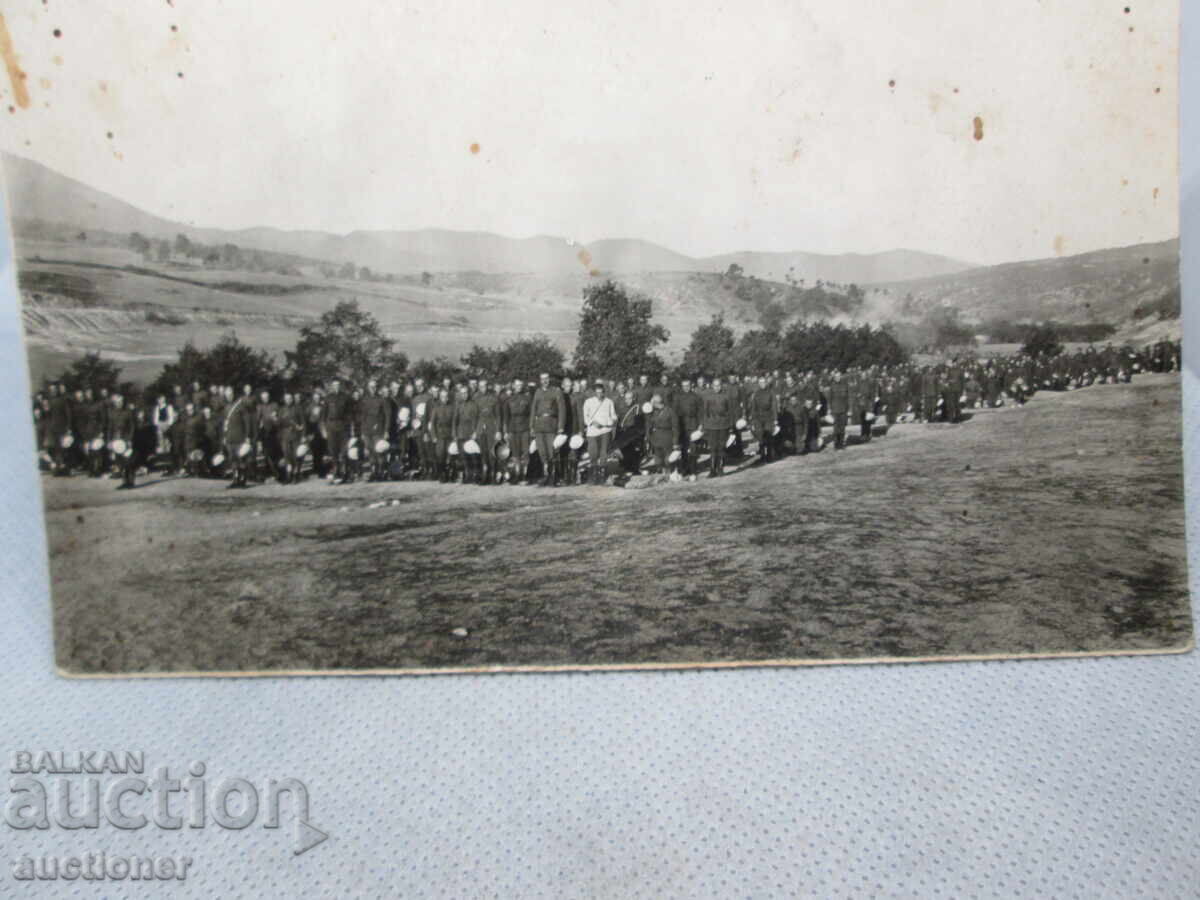 FOTOGRAFIE VECHE MILITARĂ - SOLDATI ALINIAȚI PENTRU PARADĂ, EVENIMENT cu preț 20.00 BGN | € 10.23