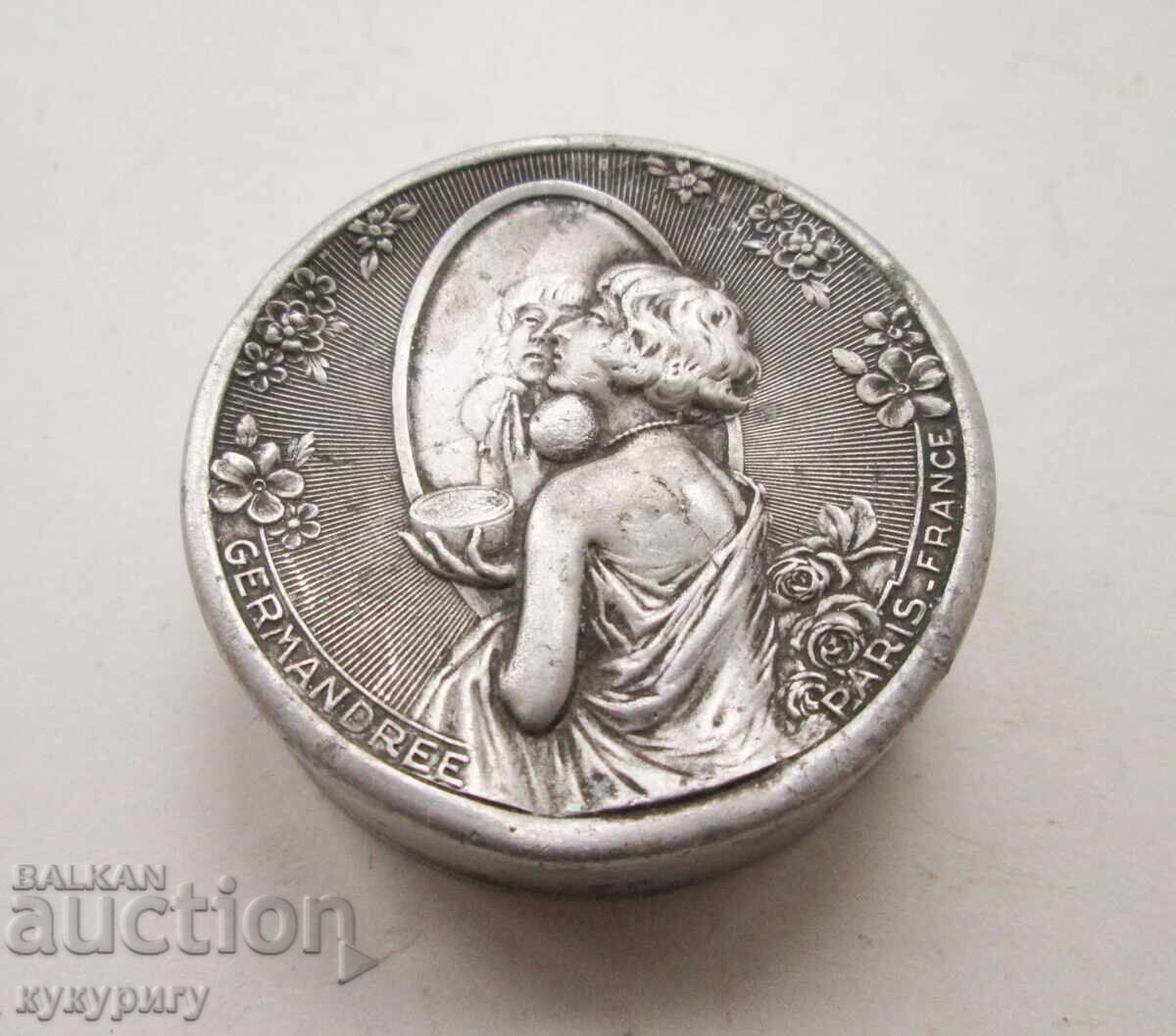 Old antique French powder compact Germandree Paris