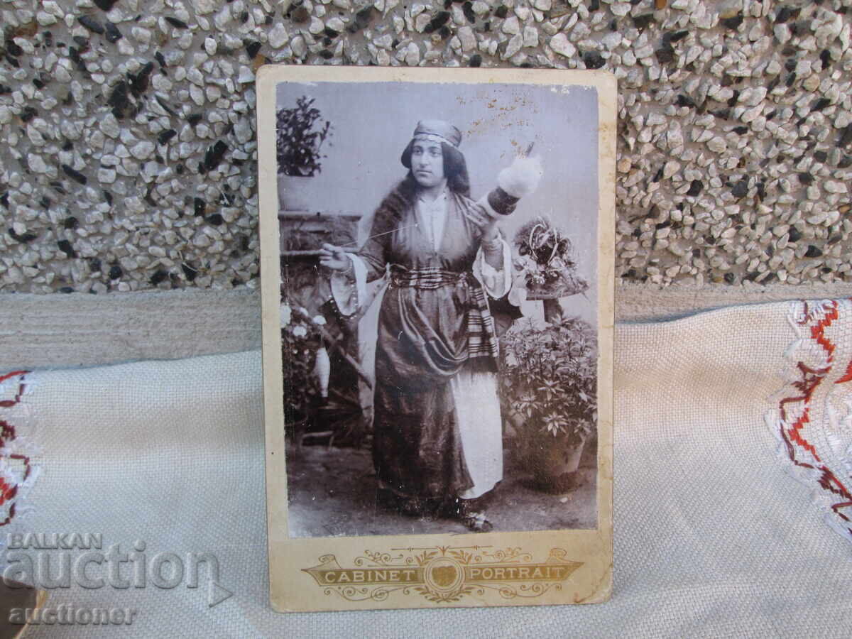 Livrarea FOTOGRAFIE DE CABINET VECHE PE CARTON Livrarea FOTOGRAFIE DE CABINET VECHE PE CARTON