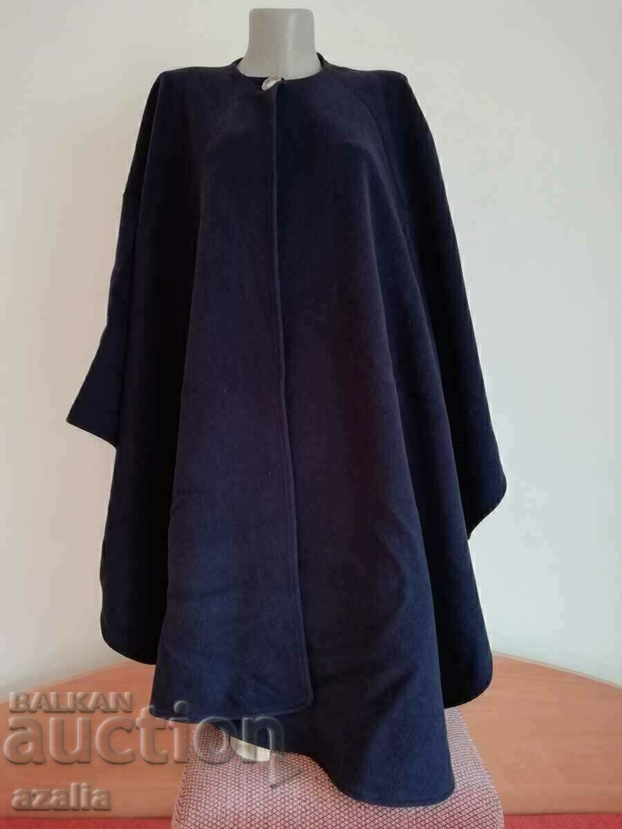 Warm bolero, cloak