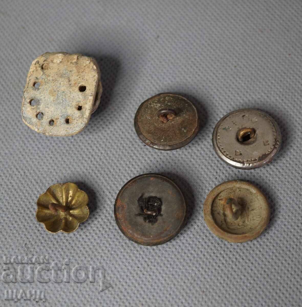 Βασίλειο της Βουλγαρίας παρτίδα στρατιωτικά κουμπιά στολή κοκάρδα θήκη με τιμή 10.25 BGN | € 5.24