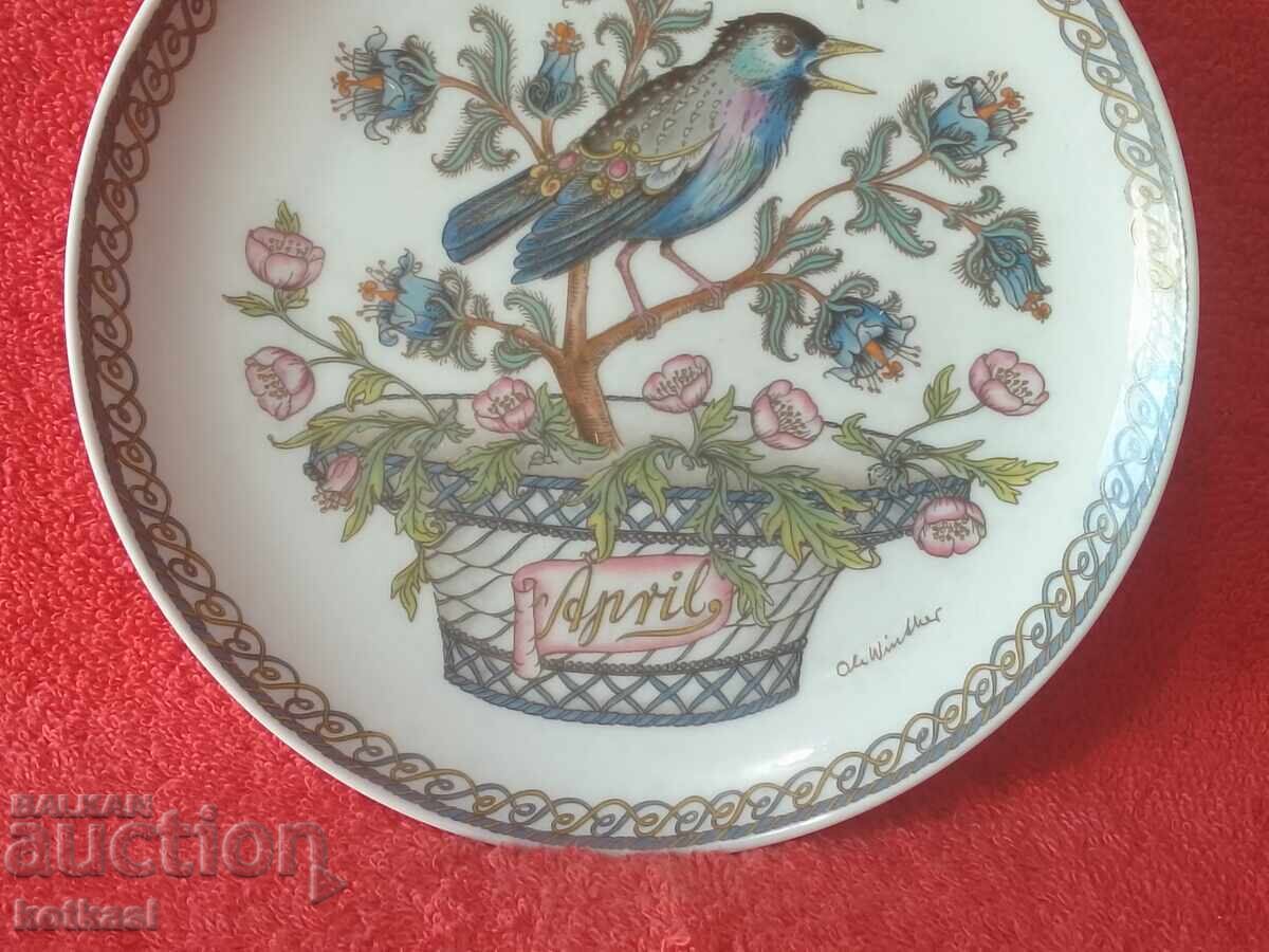 Πορσελάνινο πιάτο Hutschenreuther μήνας Απρίλιος Γερμανία με τιμή 35.50 BGN | € 18.15