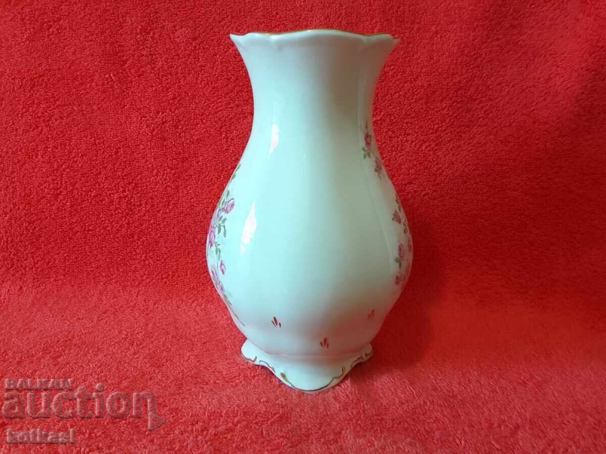 Παλιό πορσελάνινο βάζο Ανατολικής Γερμανίας επιχρυσωμένο λουλούδια Γερμανία Ανατολικής Γερμανίας με τιμή 35.50 BGN | € 18.15