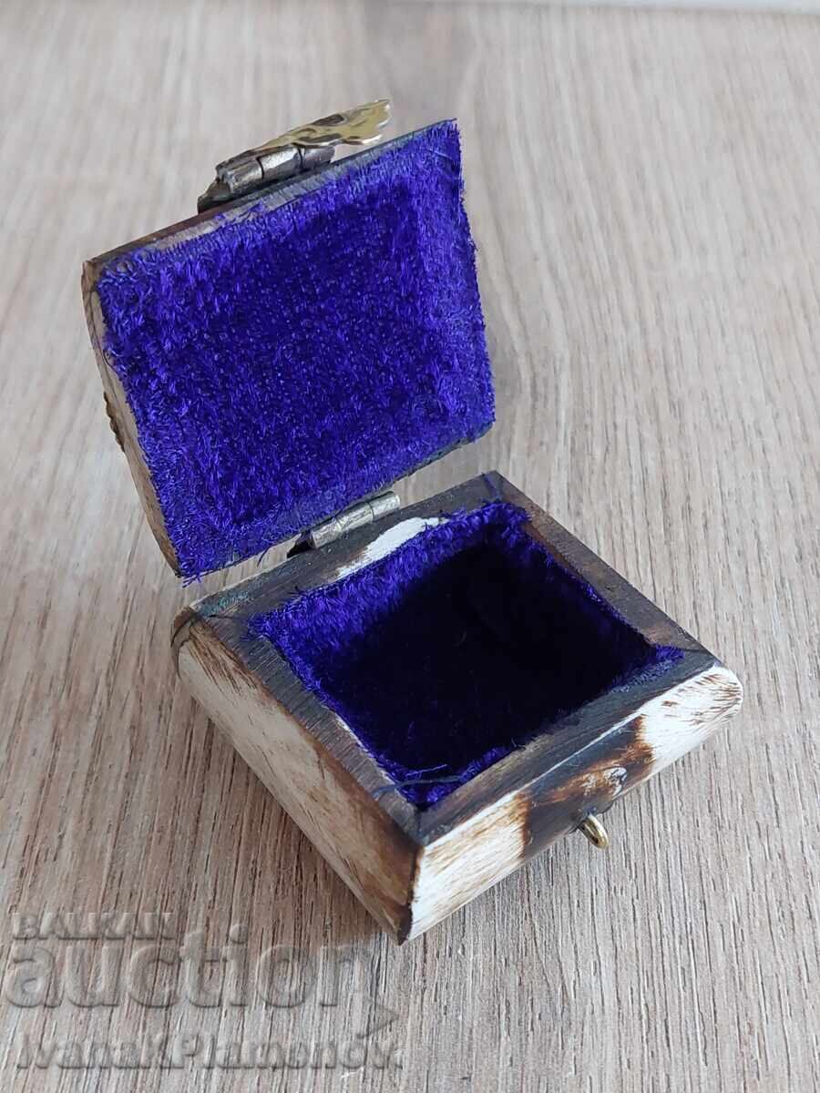 Bone box for connoisseurs - 5