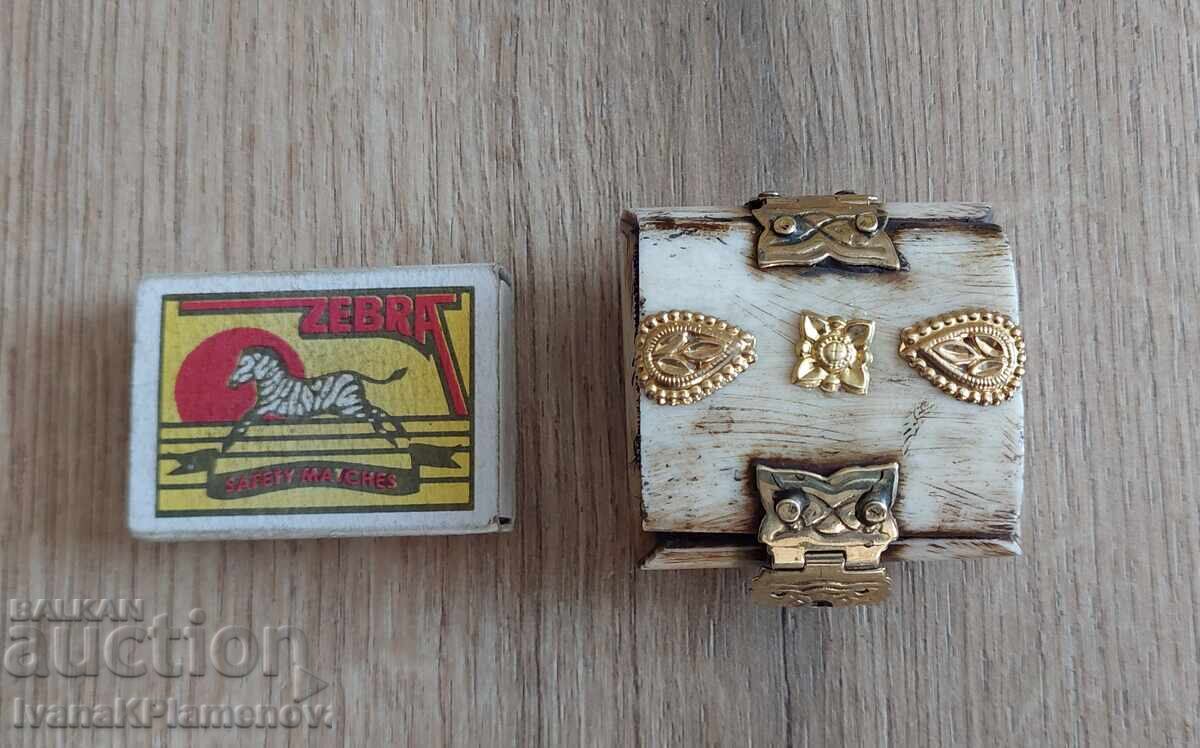 Bone box for connoisseurs - 6