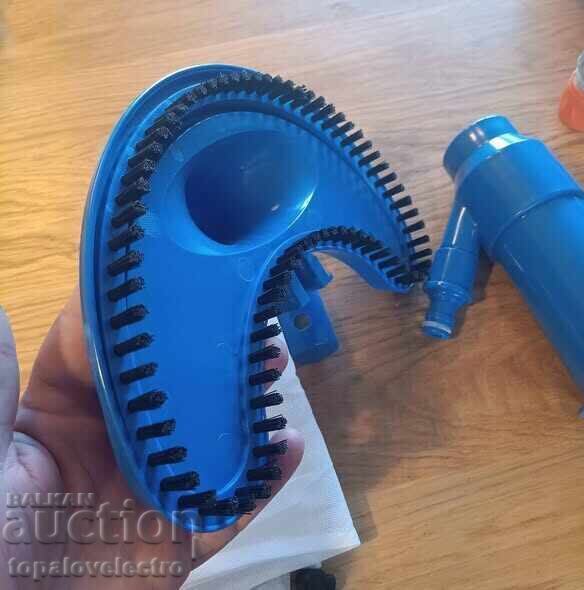 Pool vacuum cleaner with brush and 4 extendable rods, 150cm - 6