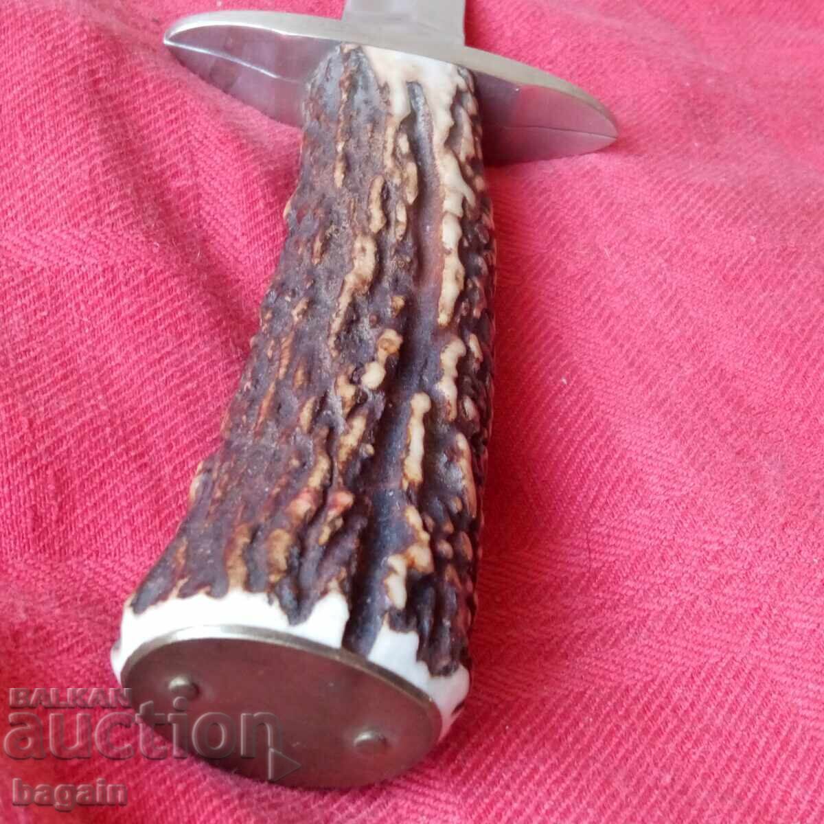 Auction  Hunting Knife