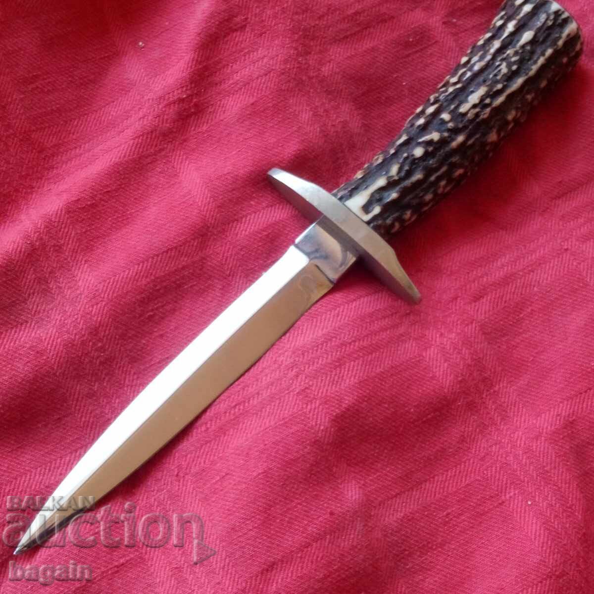 Kamă, pumnal de vânătoare Kamă, pumnal de vânătoare