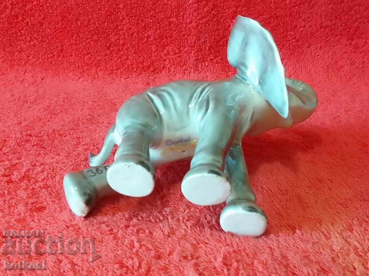 Παλιό μικρό πορσελάνινο ειδώλιο Ελέφαντα Goebel Γερμανίας - 6