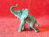 Стара малка порцеланова фигура на Слон Goebel Германия