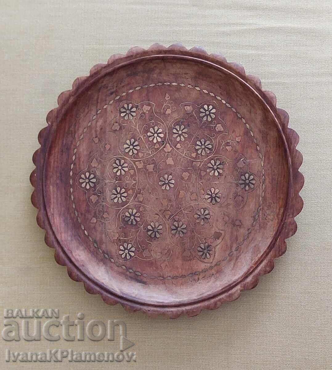 Wooden panel inlaid with brass, 30cm, for connoisseurs