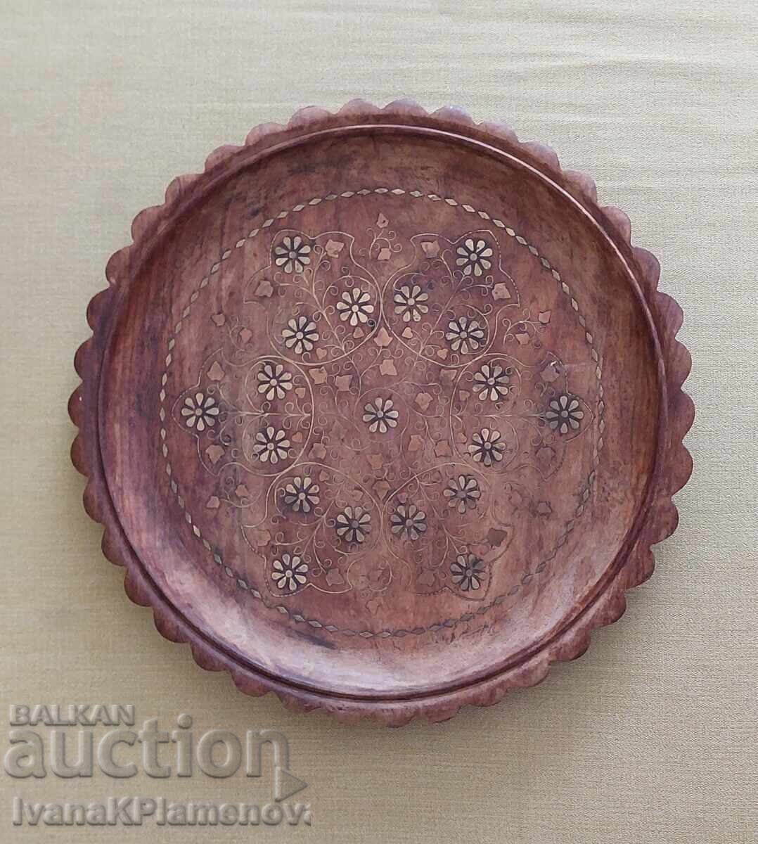 Пано дървено инкрустирано с месинг 30см за ценители