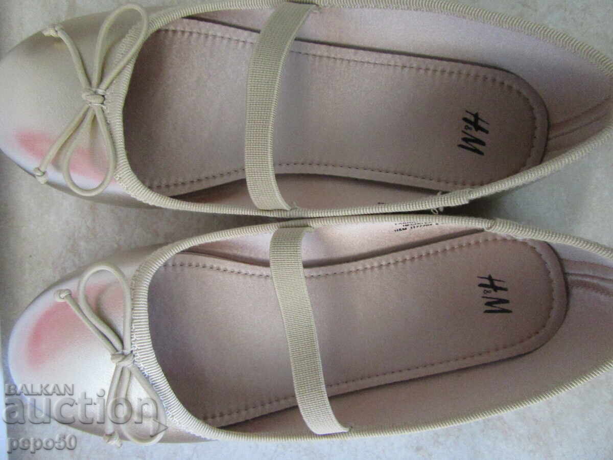 OFFICIAL CHILDREN'S SHOES - Size 30 /1/ with price 20.00 BGN | € 10.23