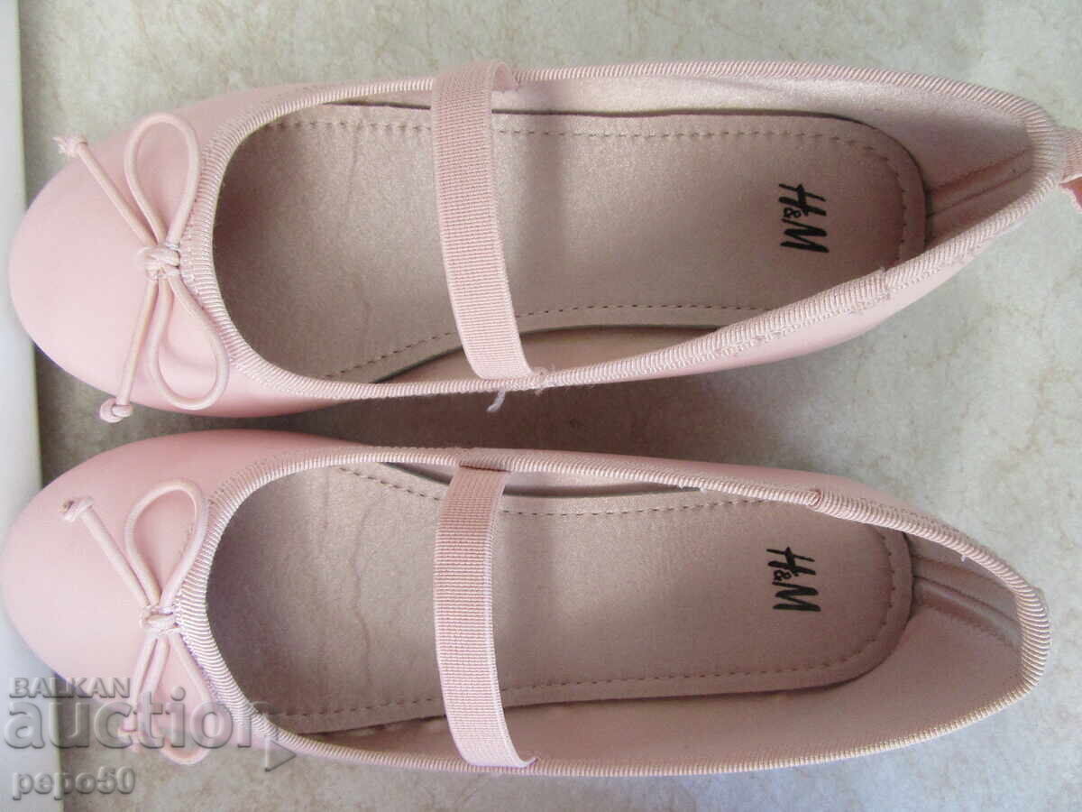 OFFICIAL CHILDREN'S SHOES - Size 30 /2/ with price € 10.00 | 19.56 BGN
