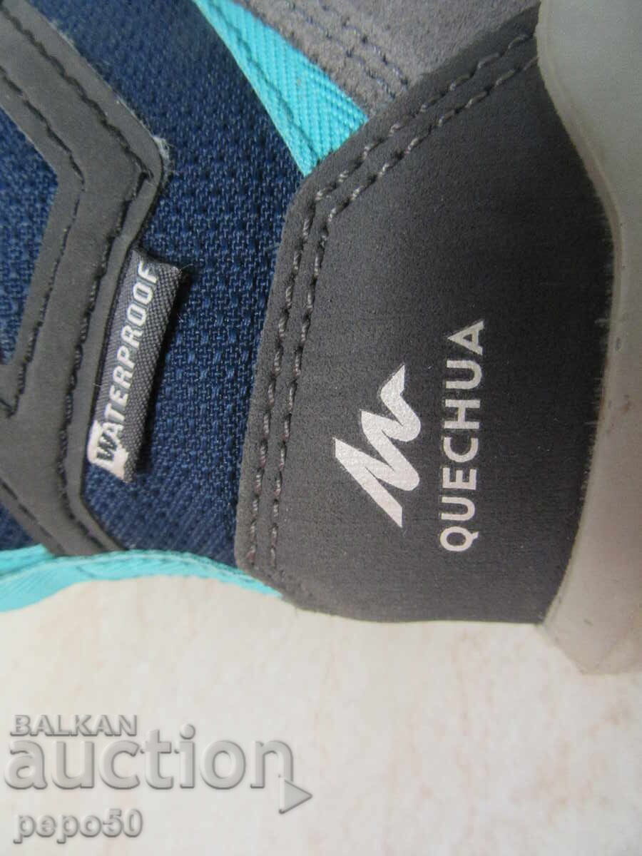 Auction  CHILDREN'S WARM WINTER BOOTS - Size 33