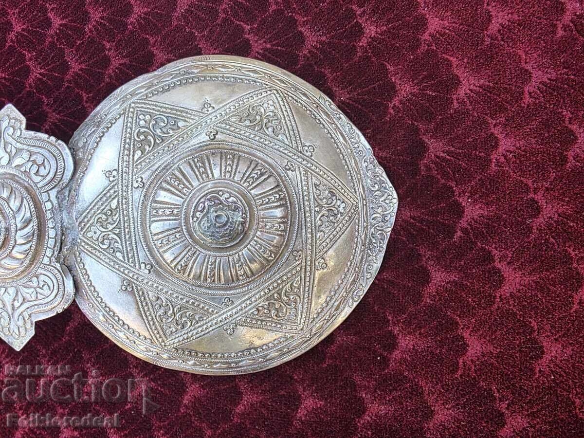 Licitație Pahfte pentru portul femeiesc din Bitola, Mariovo și Prilep Licitație Pahfte pentru portul femeiesc din Bitola, Mariovo și Prilep