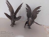 Cocoși vechi de bronz