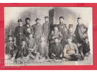 220602 / Fotografie Cetnici Femeie Bărbați ofițer Popă