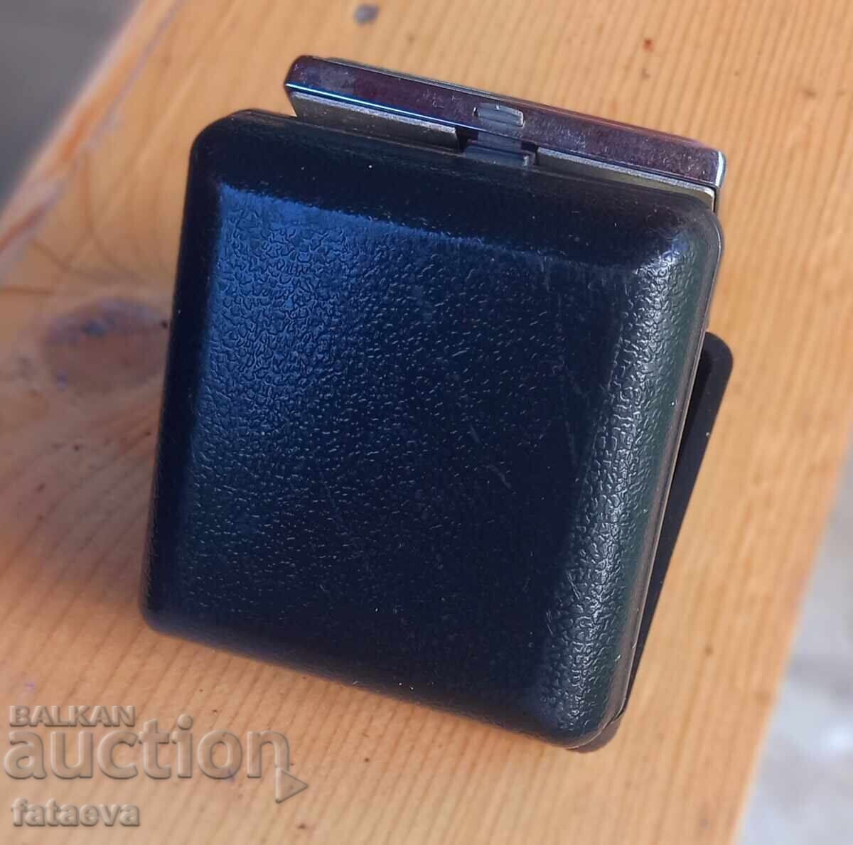 Παράδοση Ρωσικό τουριστικό ρολόι, λειτουργεί και χτυπά Παράδοση Ρωσικό τουριστικό ρολόι, λειτουργεί και χτυπά