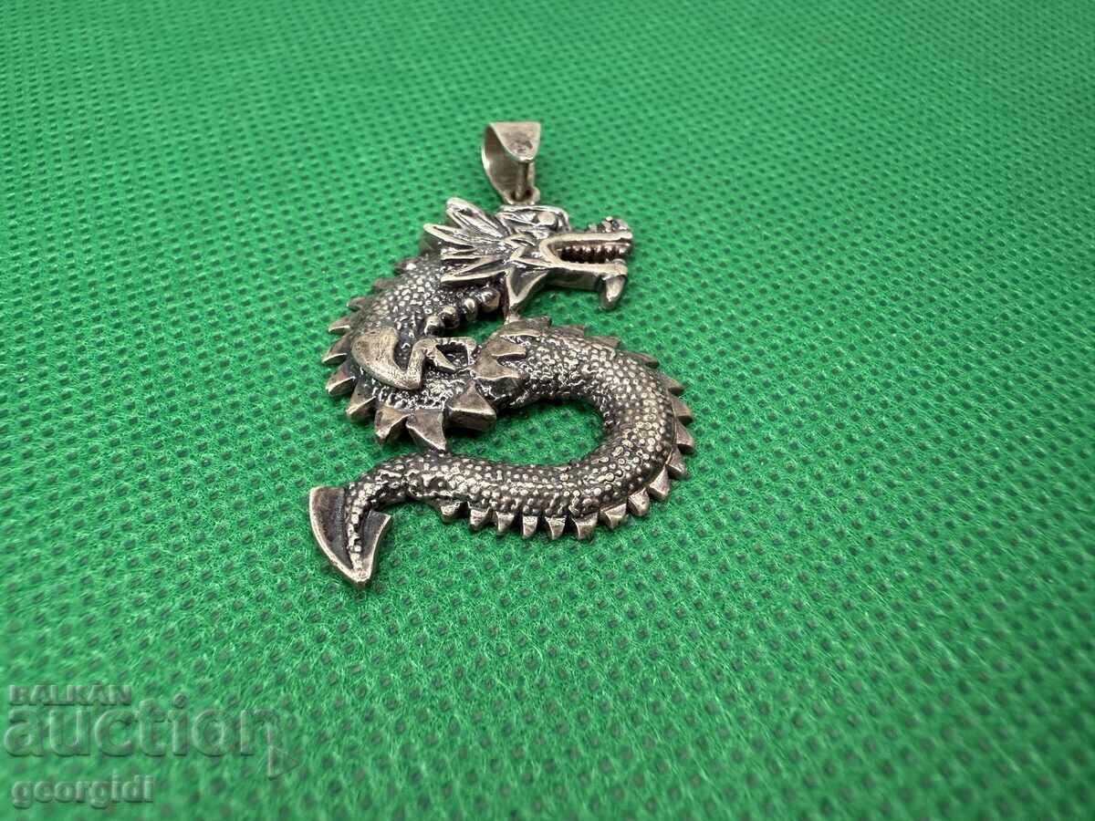 Auction Silver pendant Chinese dragon. No. 7552 Auction Silver pendant Chinese dragon. No. 7552