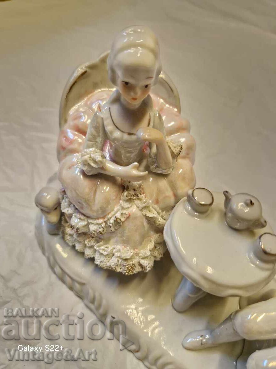 Стара Порцеланова Композиция Тайван с цена 120.00 лв. | € 61.36