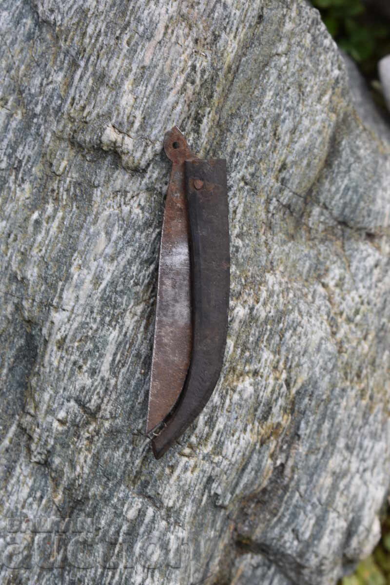 Knife soika, perch, horn Knife soika, perch, horn