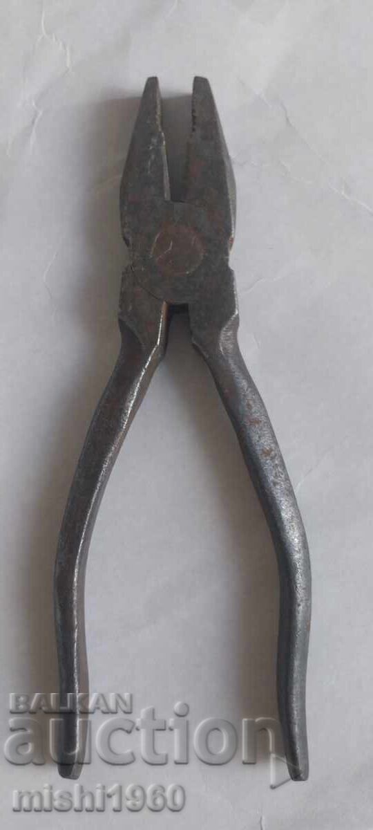 Old pliers