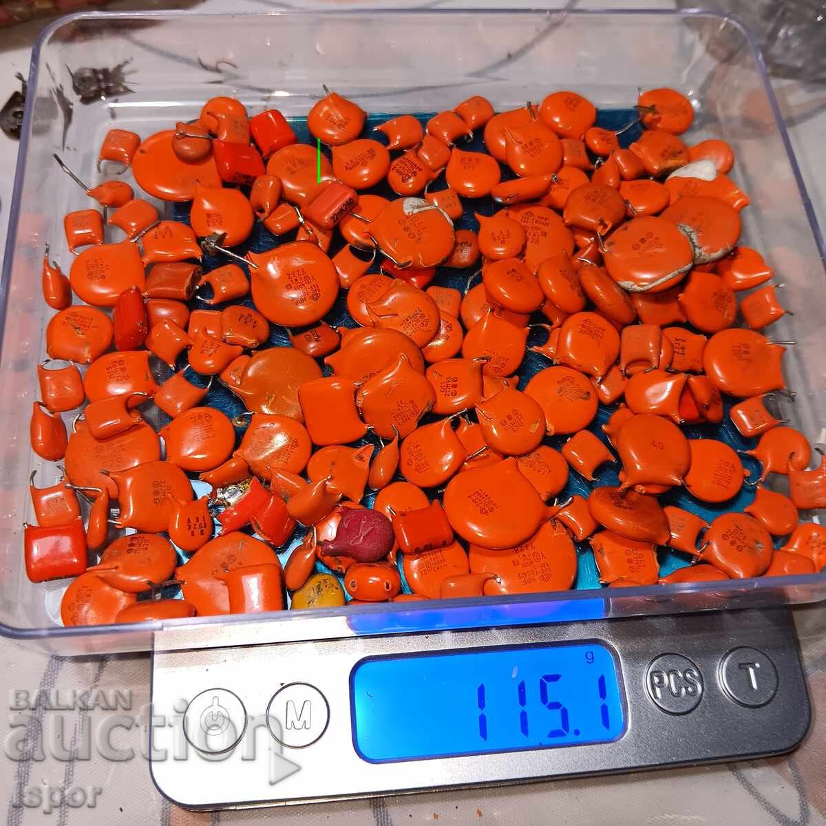 кондензатори с цена 15.00 лв. | € 7.67