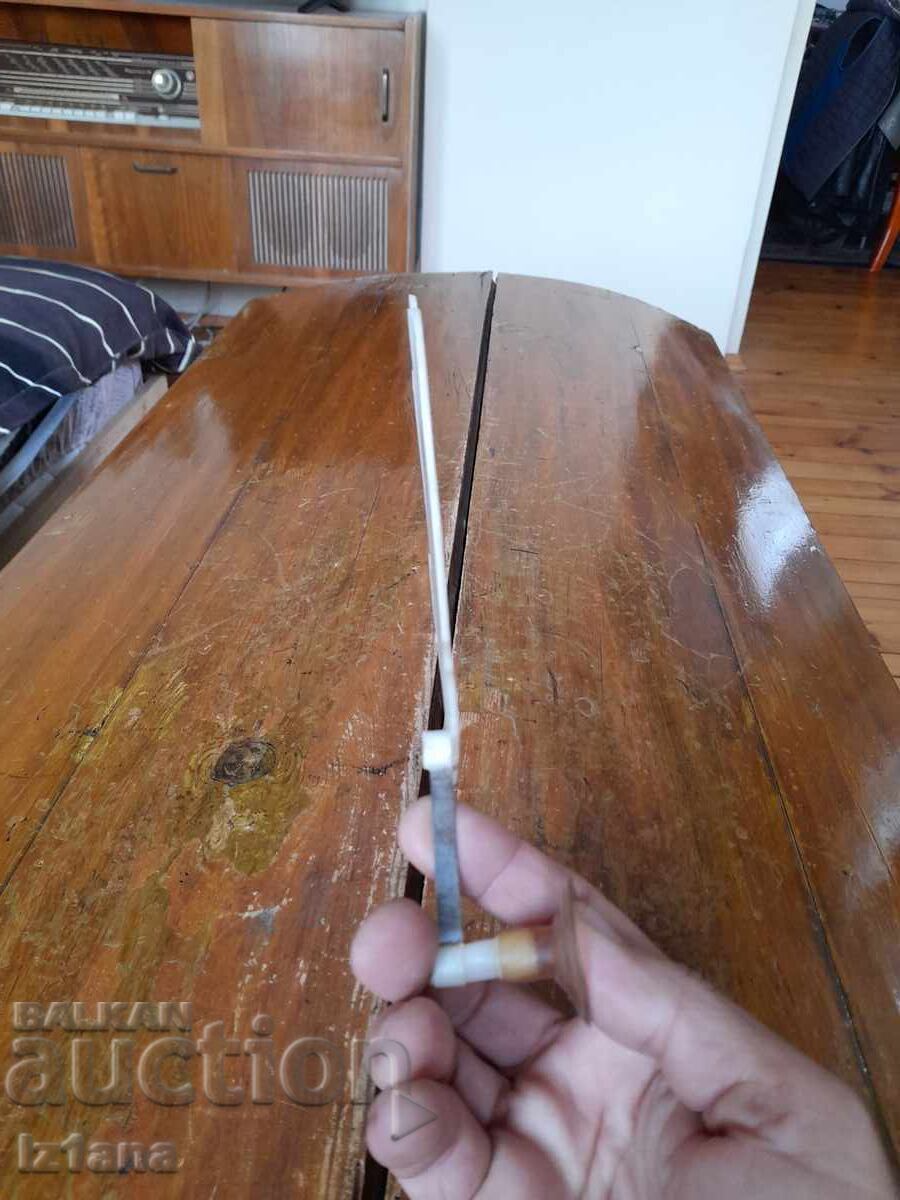 Auction  Old waving hand for a car