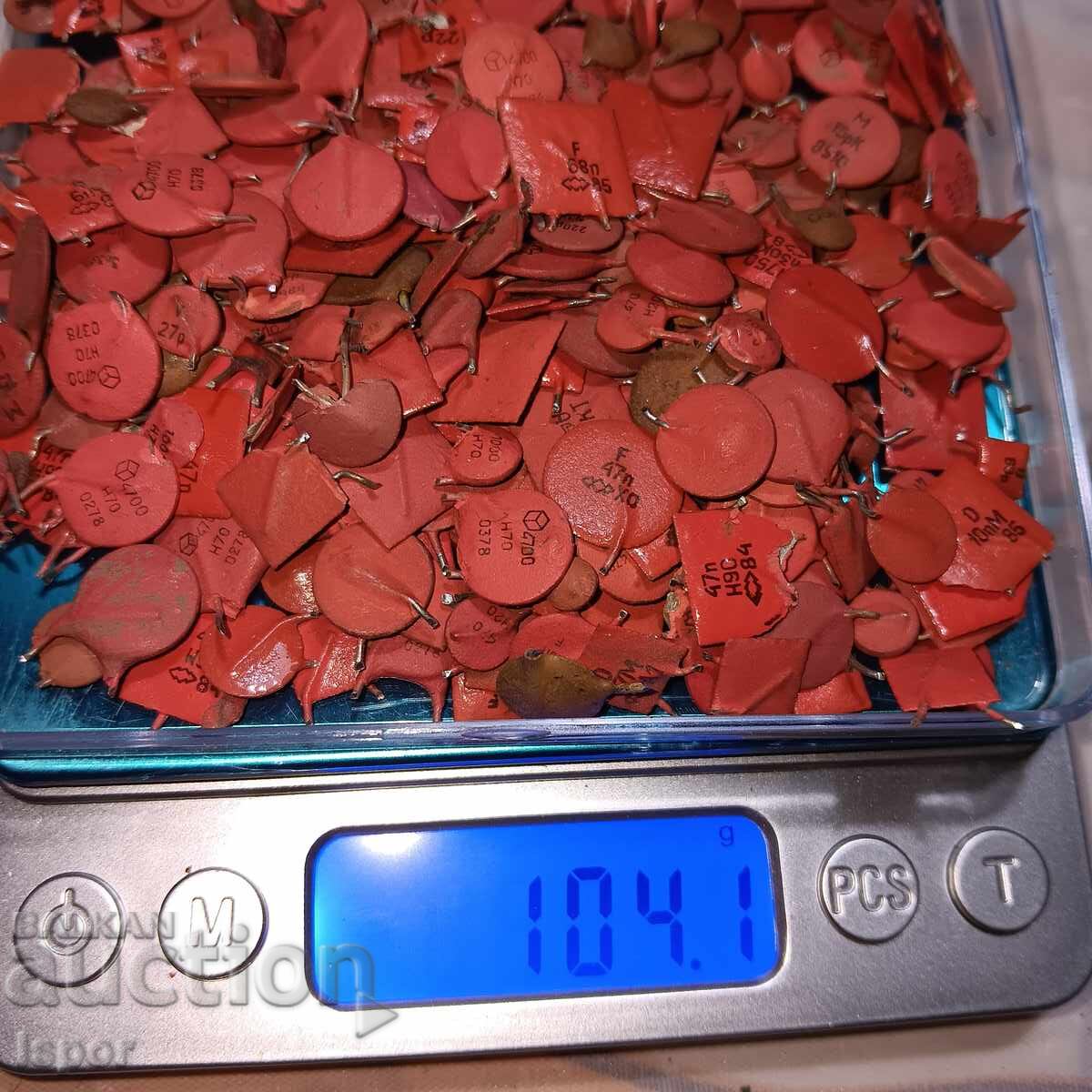 USSR capacitors flasks with price 10.00 BGN | € 5.11