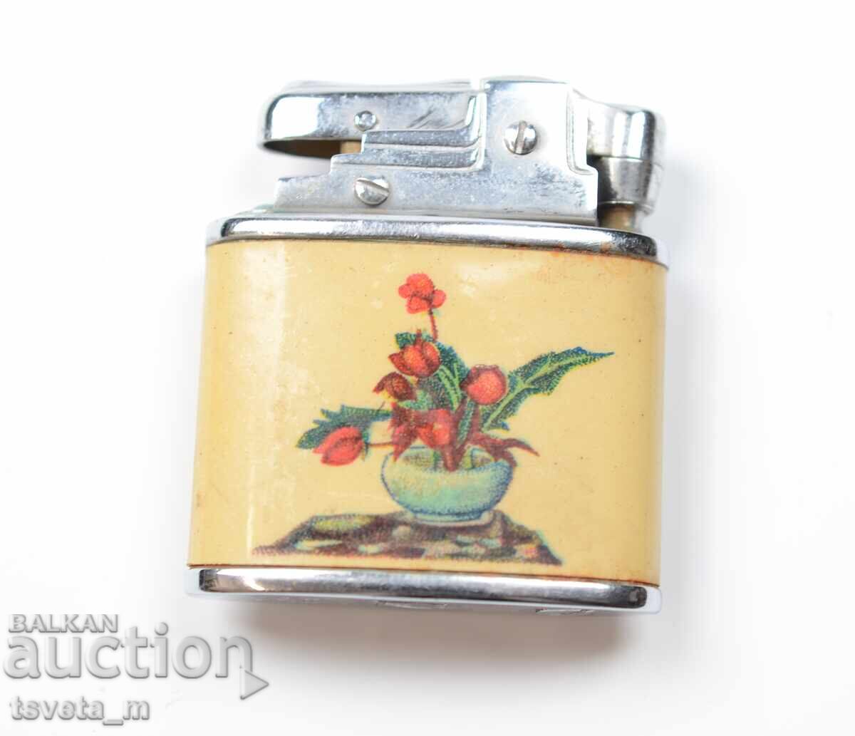 Gasoline lighter Made in China 1960s with price 10.00 BGN | € 5.11 Gasoline lighter Made in China 1960s with price 10.00 BGN | € 5.11