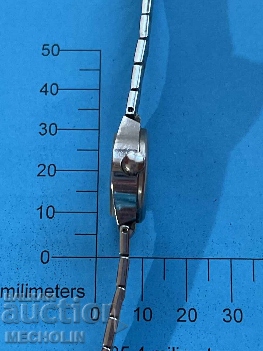 Auction  WOMEN'S WATCH 14