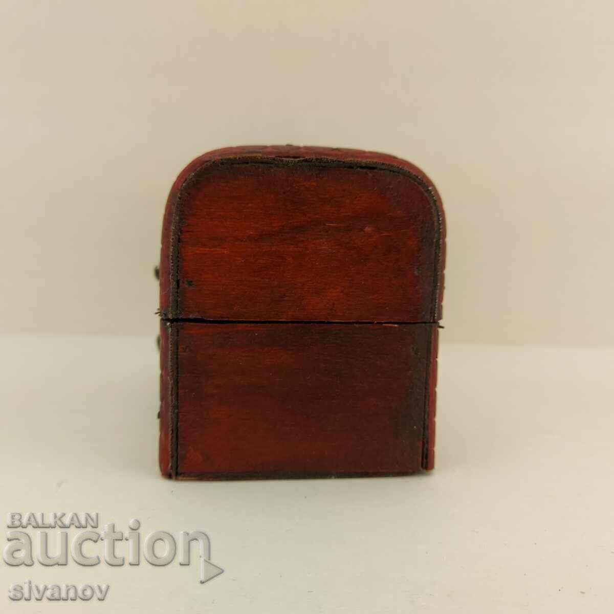 Παλιό ξύλινο κουτί κοσμημάτων #4662 με τιμή 14.99 BGN | € 7.66