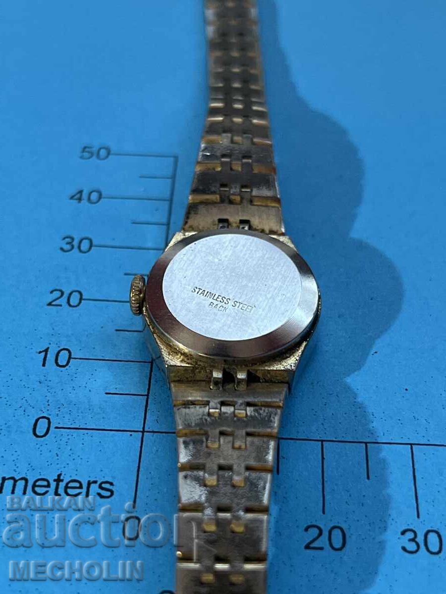 Delivery of WOMEN'S WATCH 16 Delivery of WOMEN'S WATCH 16