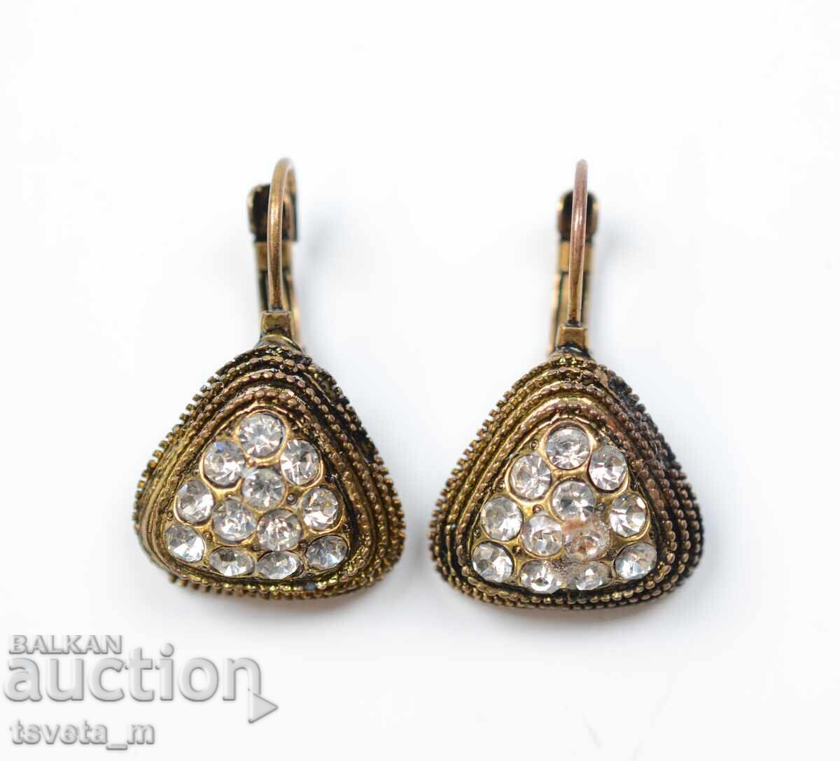 Σκουλαρίκια