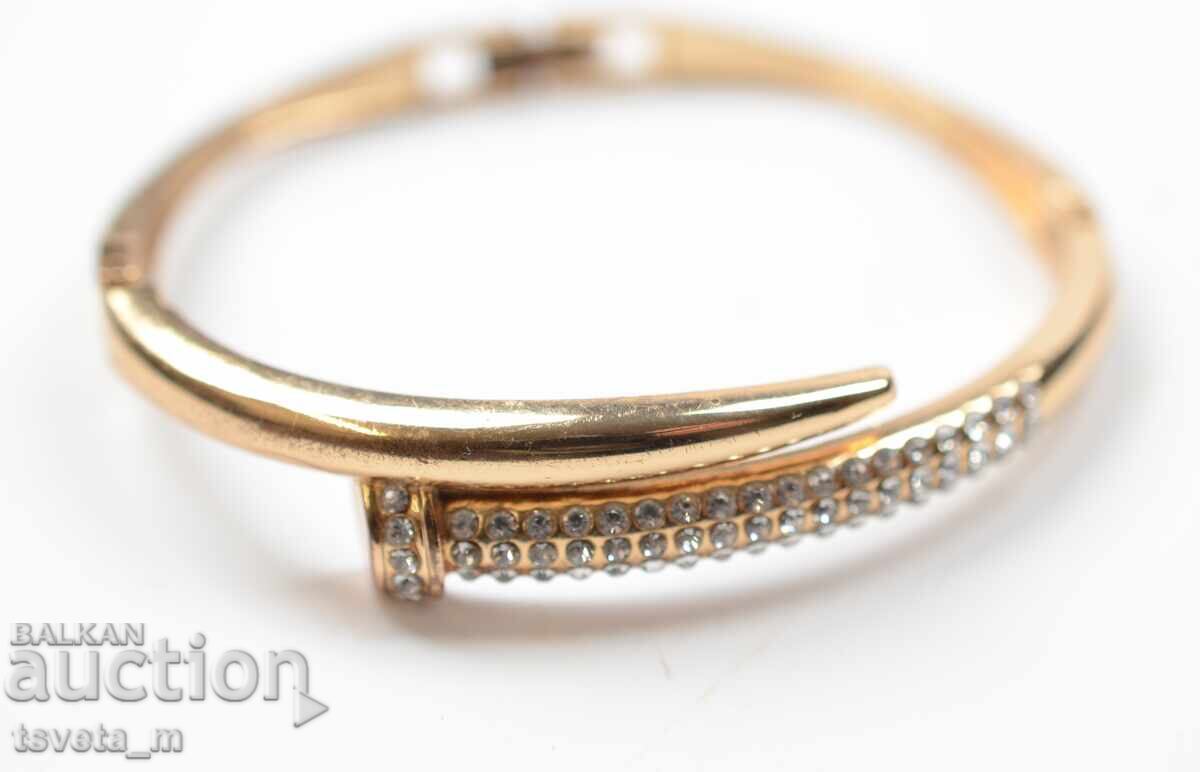 Βραχιόλι με τιμή 8.00 BGN | € 4.09