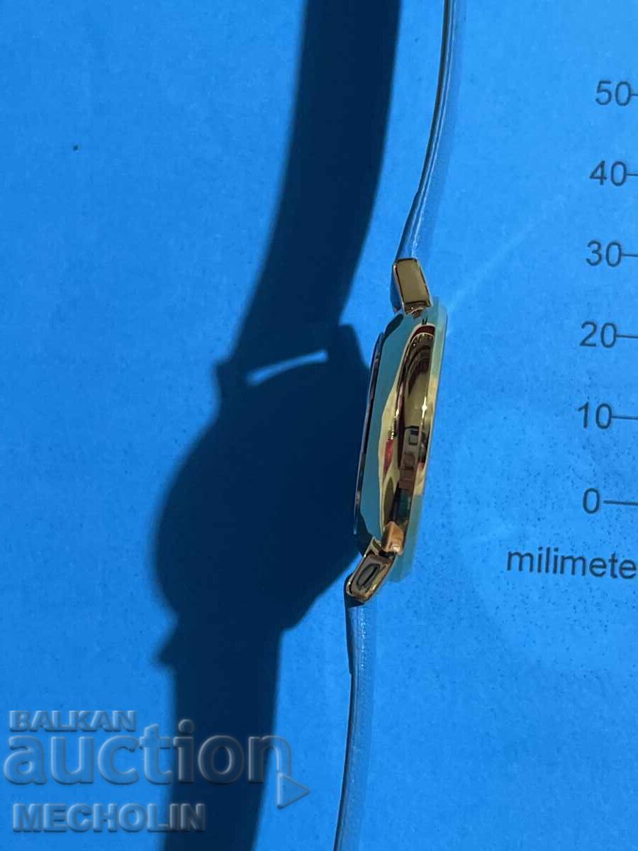 WOMEN'S WATCH 23 - 7