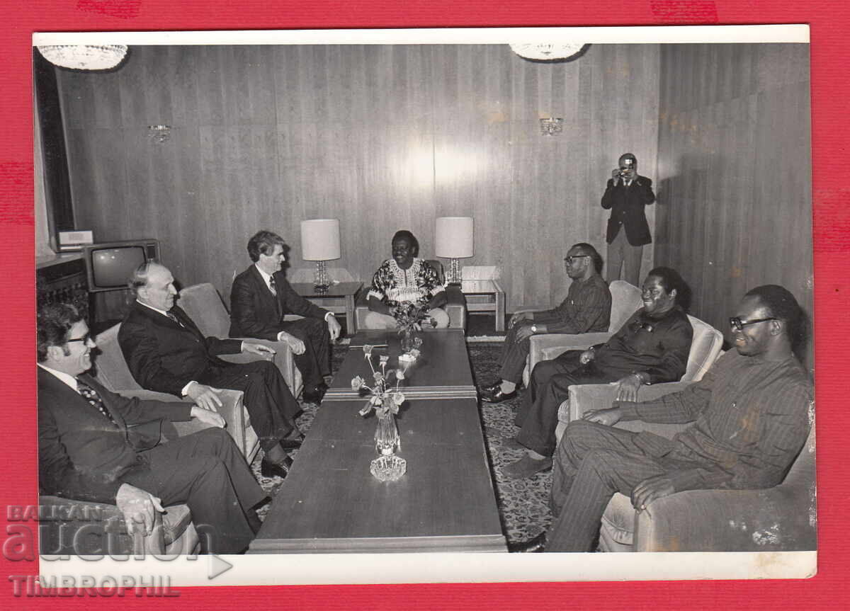 220493 / Тодор Живков Станко Тодоров Африканска делегация