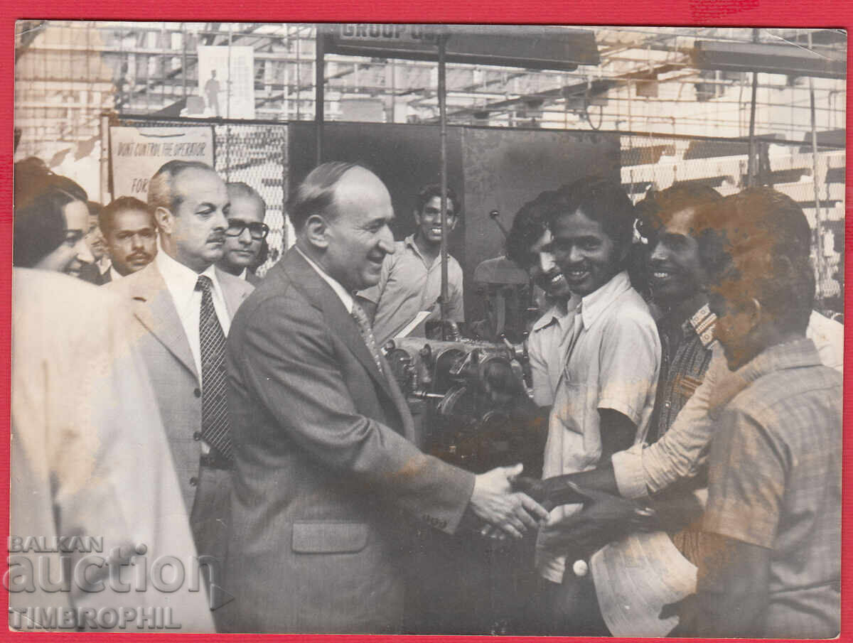 220491 / Todor Zhivkov Greets Asian Workers 220491 / Todor Zhivkov Greets Asian Workers