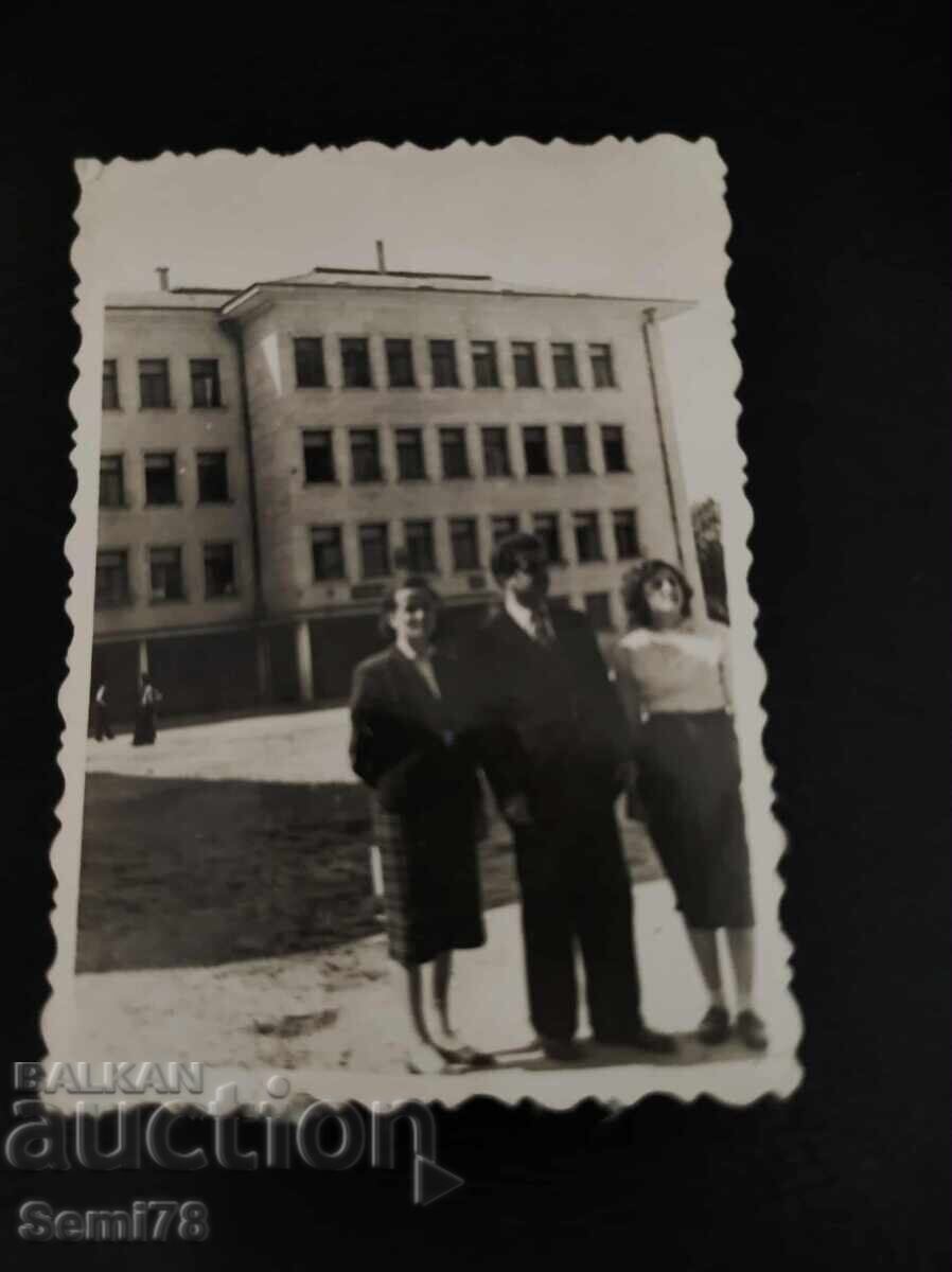 Old photo - In front of the Institute