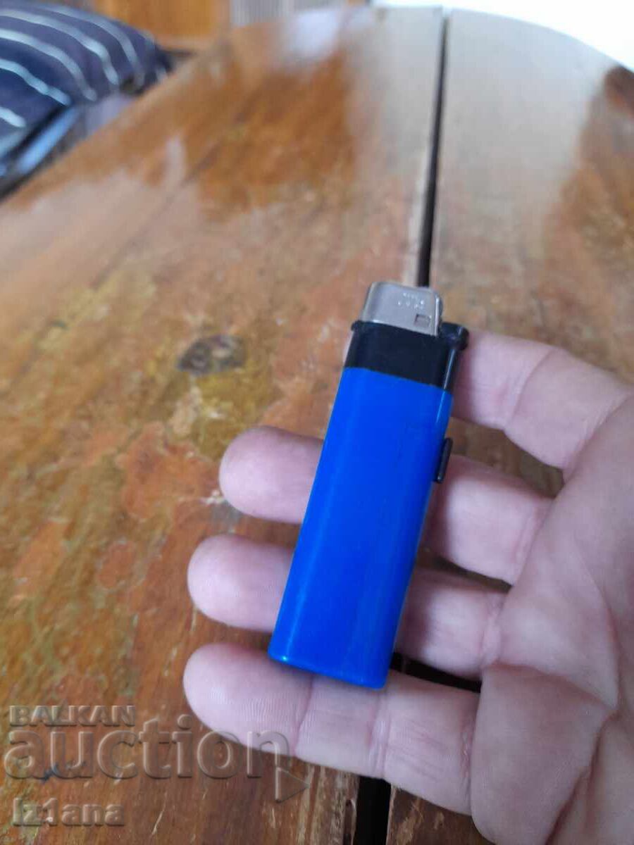 Old lighter, Tokai pen with price 16.00 BGN | € 8.18 Old lighter, Tokai pen with price 16.00 BGN | € 8.18