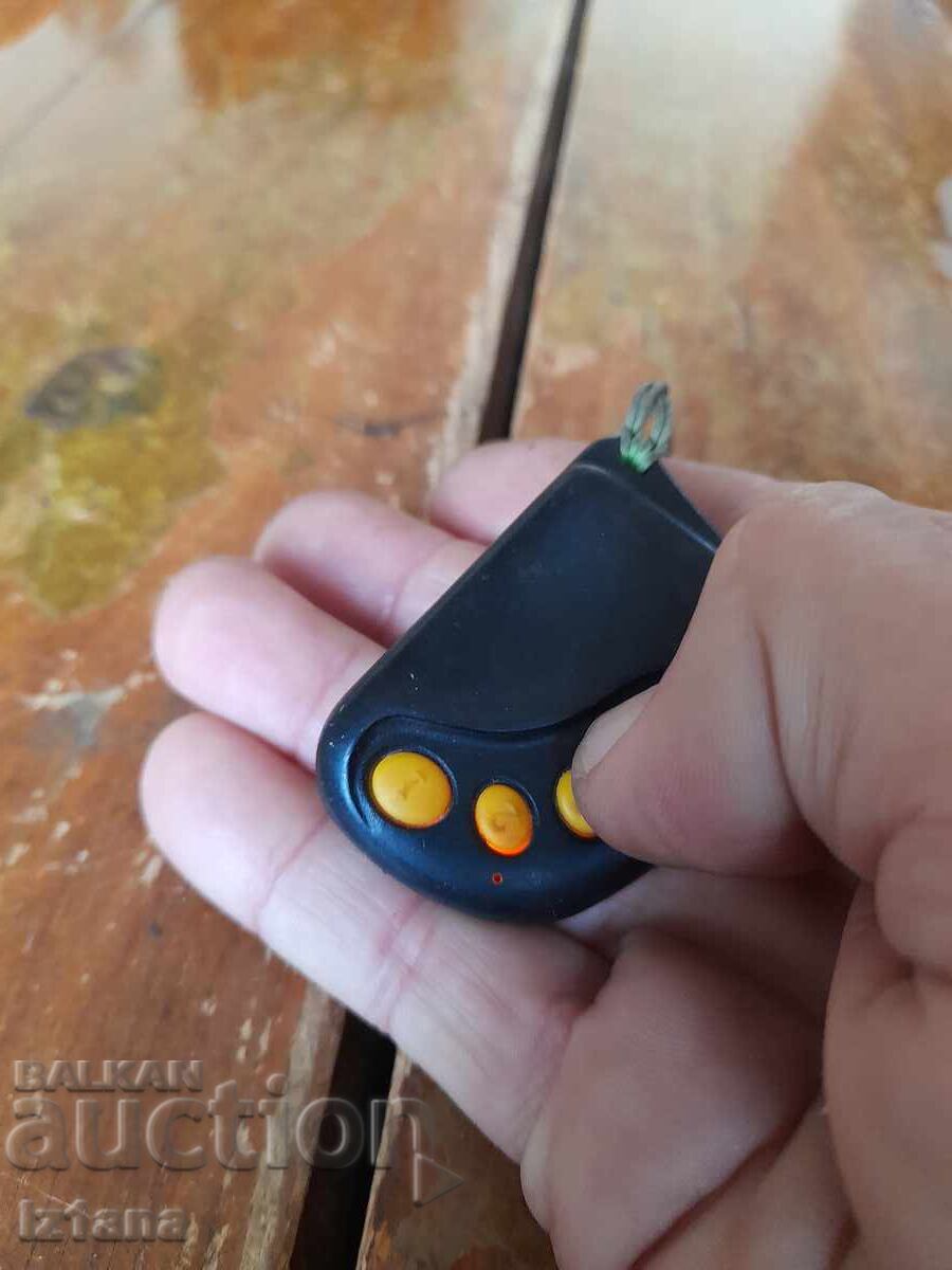 Auction Old car alarm remote control Auction Old car alarm remote control