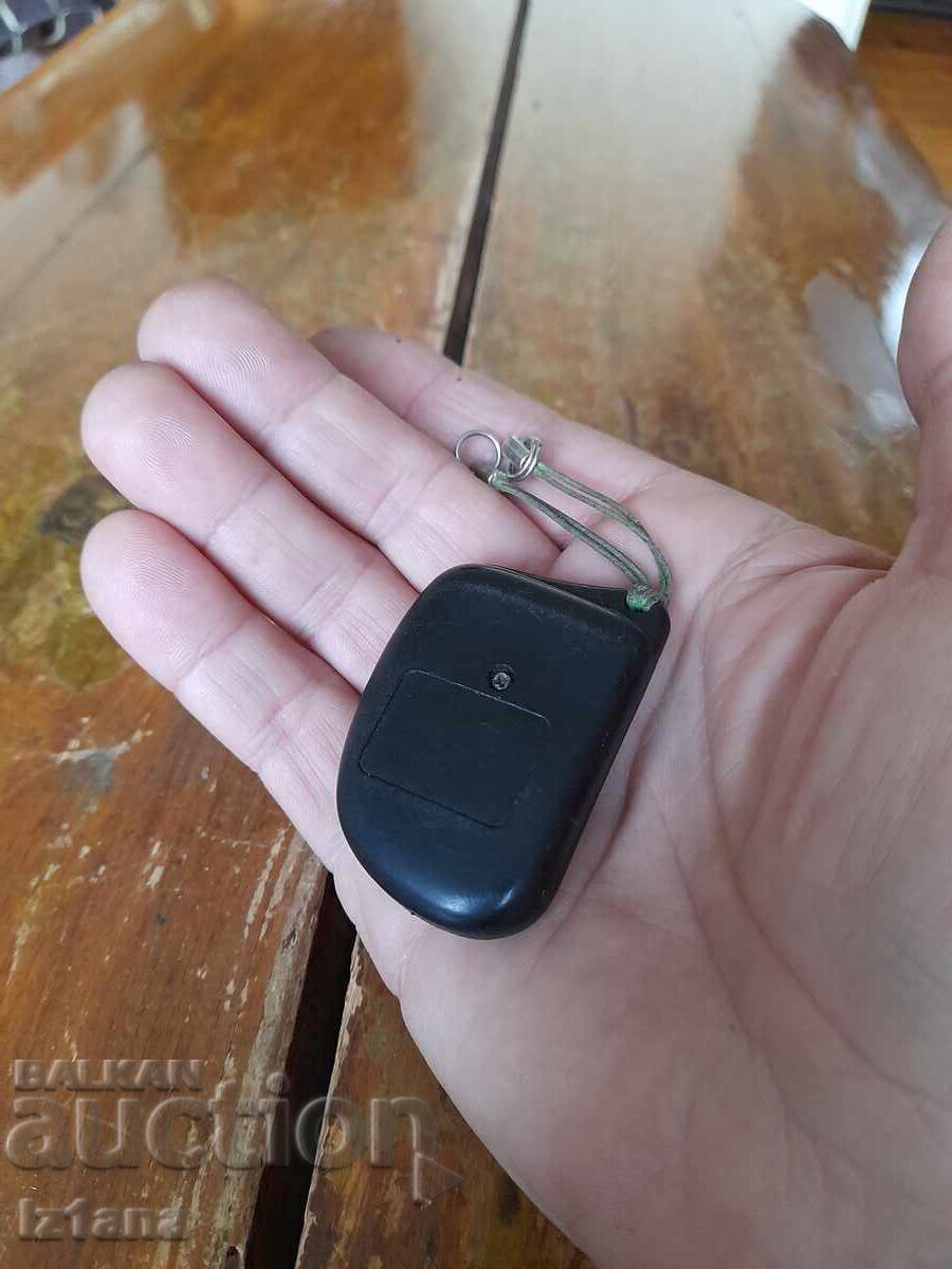 Delivery of Old car alarm remote control Delivery of Old car alarm remote control