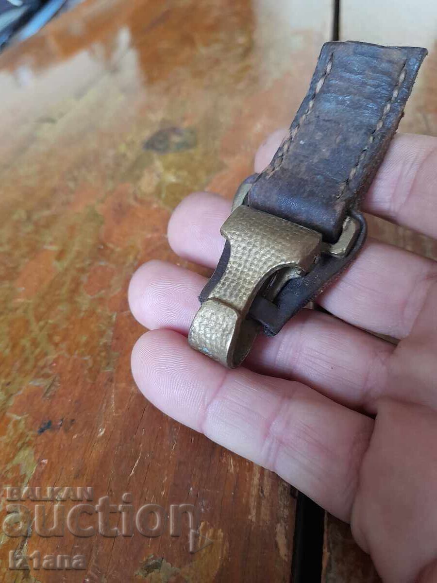 Παλιό κρεμάστρα, κατσαρίδα με τιμή 8.00 BGN | € 4.09 Παλιό κρεμάστρα, κατσαρίδα με τιμή 8.00 BGN | € 4.09