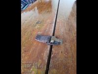 Umeraș vechi, cârlig