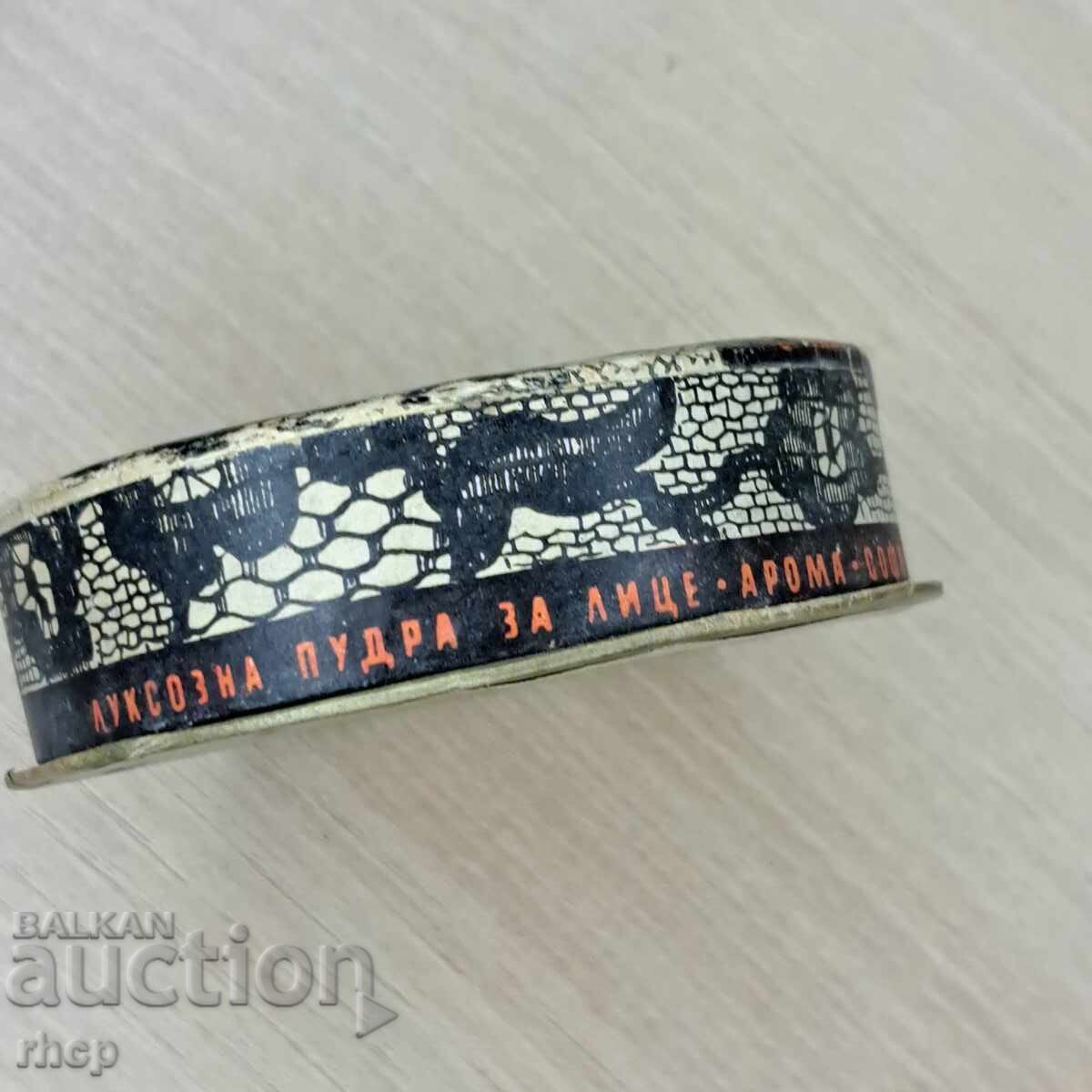 Δημοπρασία ΤΟΣΚΑ παλιό κουτί πούδρας δεκαετίας 40 - 50 Δημοπρασία ΤΟΣΚΑ παλιό κουτί πούδρας δεκαετίας 40 - 50