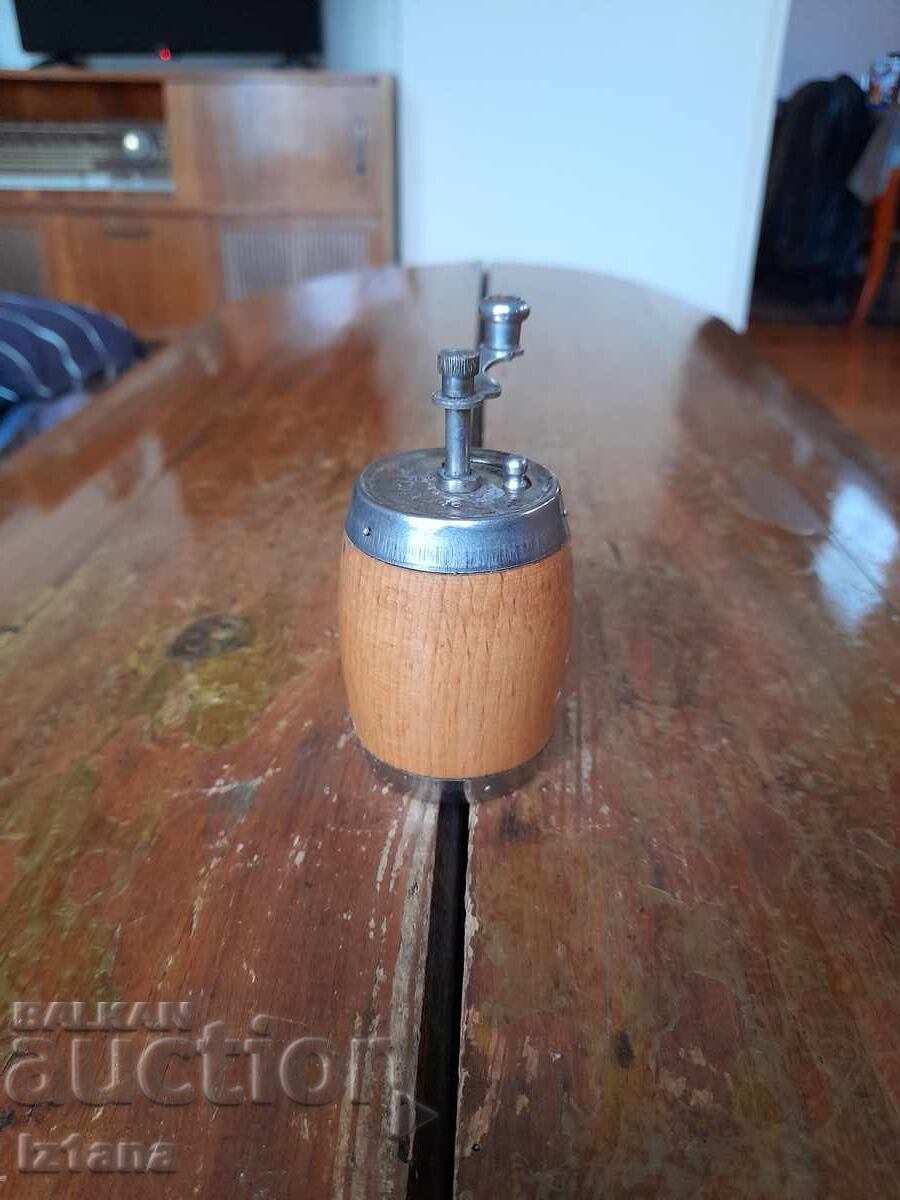 Stara Melnička, moara de piper negru cu preț 27.00 BGN | € 13.80