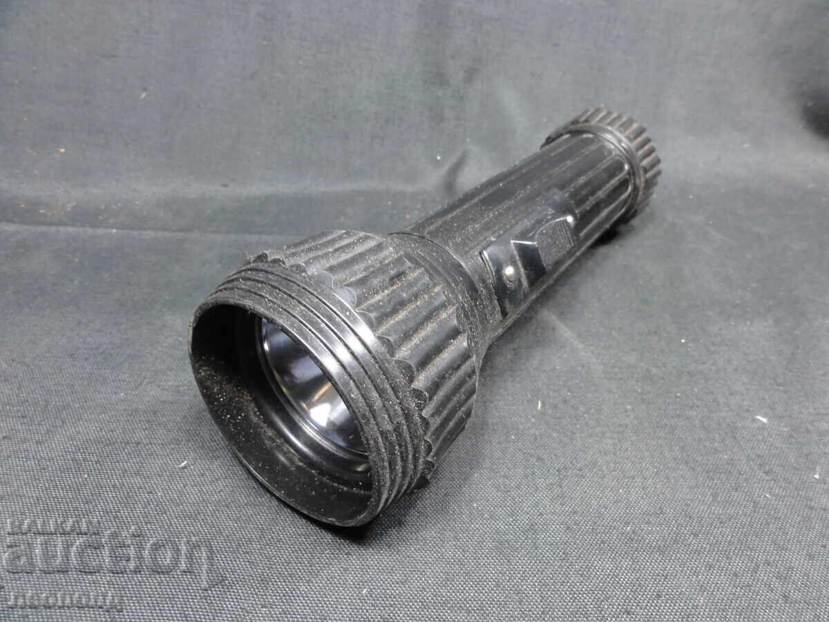 Auction  BZTs STAR RETRO PROJECTOR FLASHLIGHT WITH MAGNET