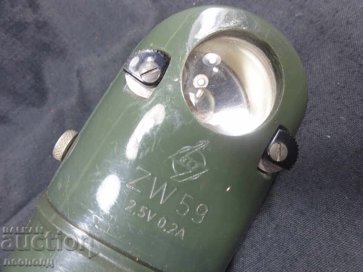 BZTs STAR RETRO SOCIALIST GDR MILITARY PROJECTOR FLASHLIGHT ZW59 with price 11.00 BGN | € 5.62 BZTs STAR RETRO SOCIALIST GDR MILITARY PROJECTOR FLASHLIGHT ZW59 with price 11.00 BGN | € 5.62