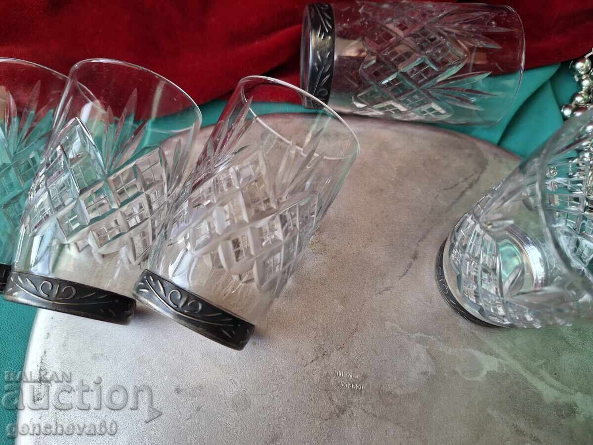 PAHARE DE CRISTAL RUSEȘTI RETRO ȘI TAVĂ ARGINTATĂ cu preț 80.00 BGN | € 40.90